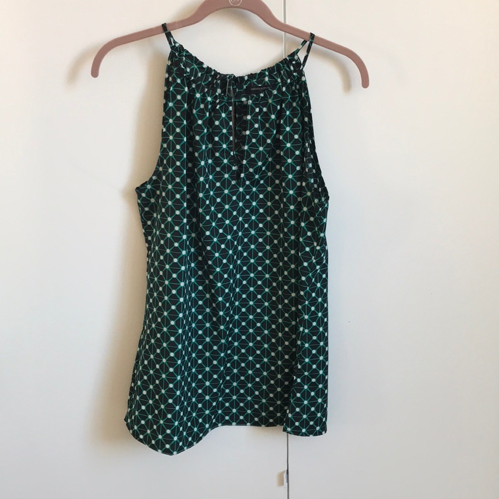 Keyhole halter type top